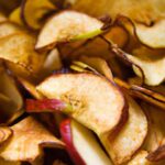Crunchy Apple Chips with Cinnamon: A Healthy Sweet Treat